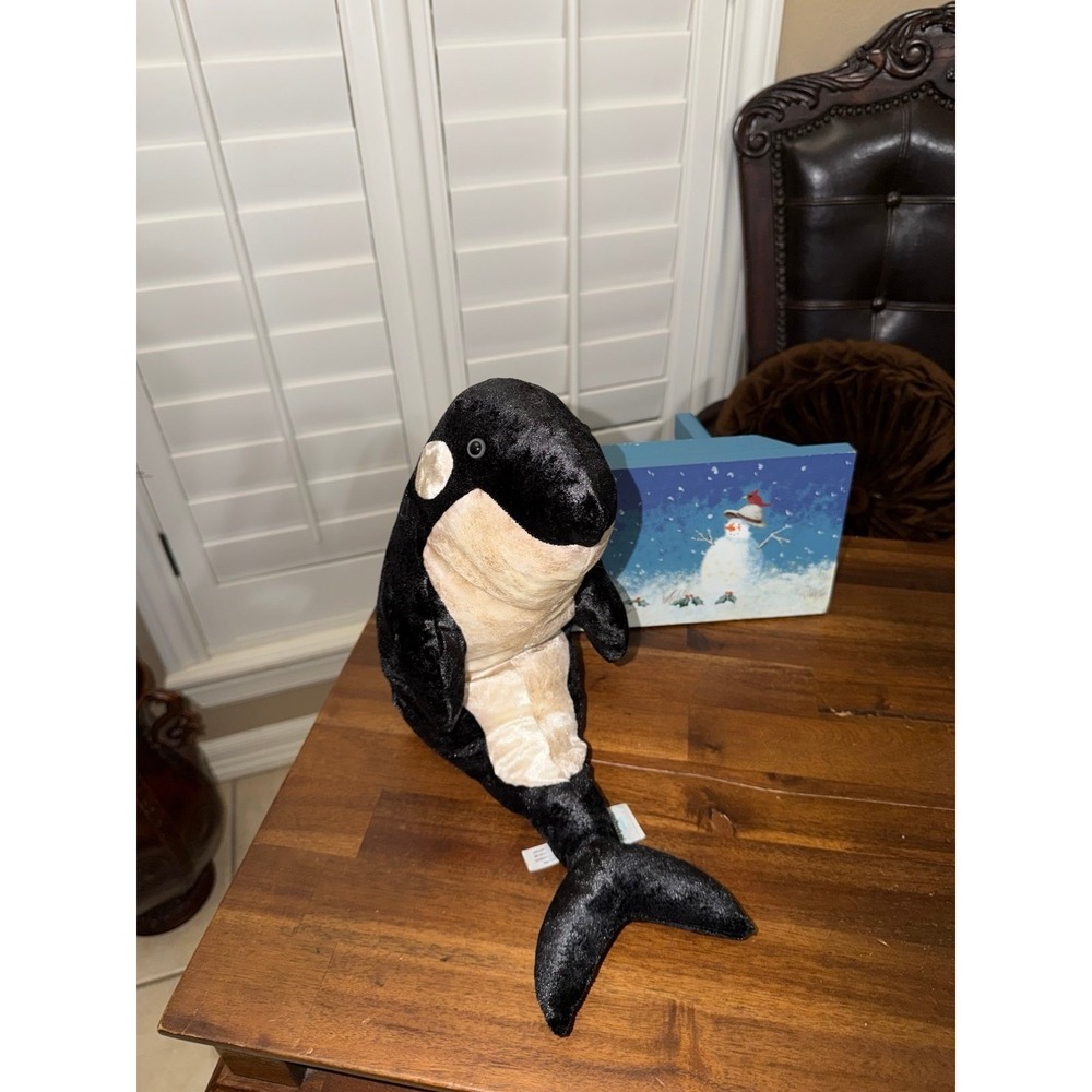 Jellycat London Vincent Killer Whale Plush Stuffed Animal HTF